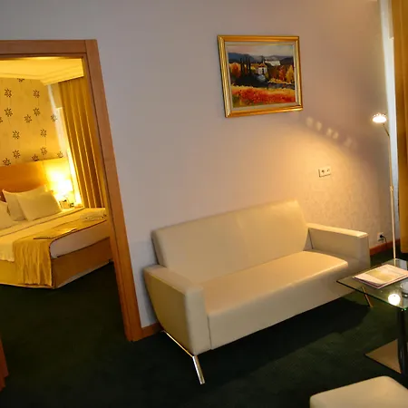 Anemon Grand 마니사