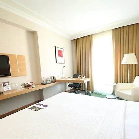 Anemon Grand Hotell 5*